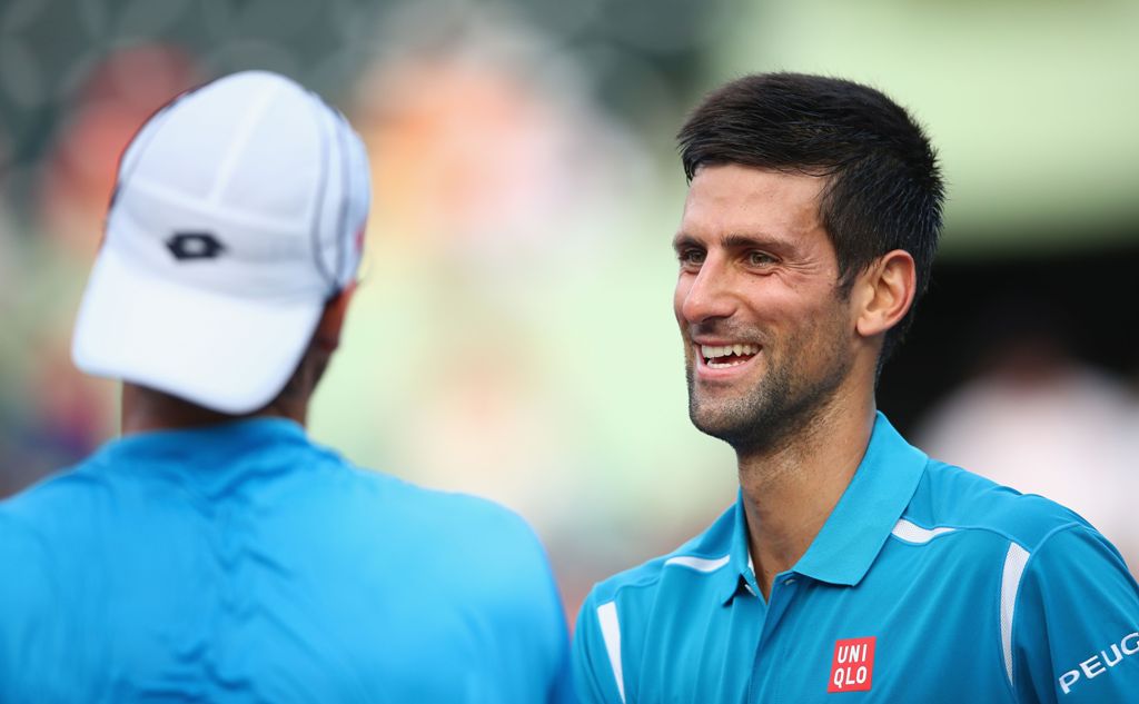 Novak Djokovic avanzó a octavos de Miami