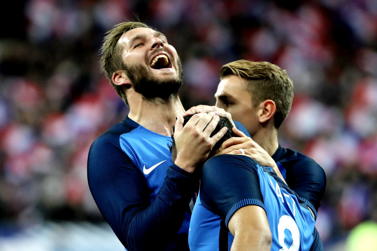 Gignac apareció en su casa
