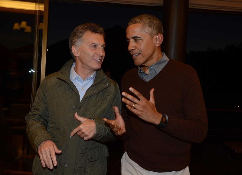 Mauricio Macri (i) con Barack Obama, el pasado jueves, durante la reunión de despedida al presidente de EU en San Carlos de Bariloche 