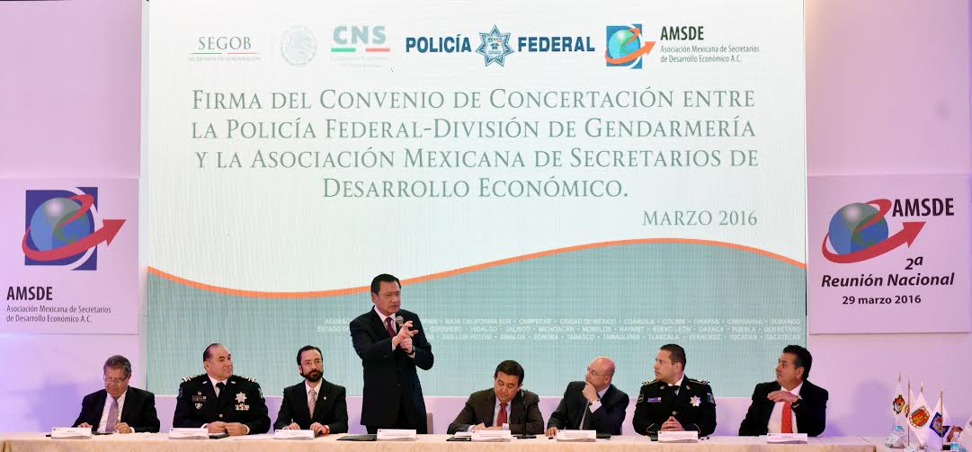 Firma de Convenio de Concertación entre la Policía Federal División Gendarmería y la Asociación Mexicana de Secretarios de Desarrollo Económico.