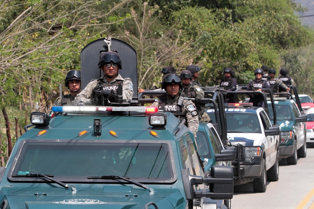El Grupo de Coordinación Veracruz Seguro se adentró a caminos rurales para buscar a los tres jóvenes desaparecidos en Papantla.
