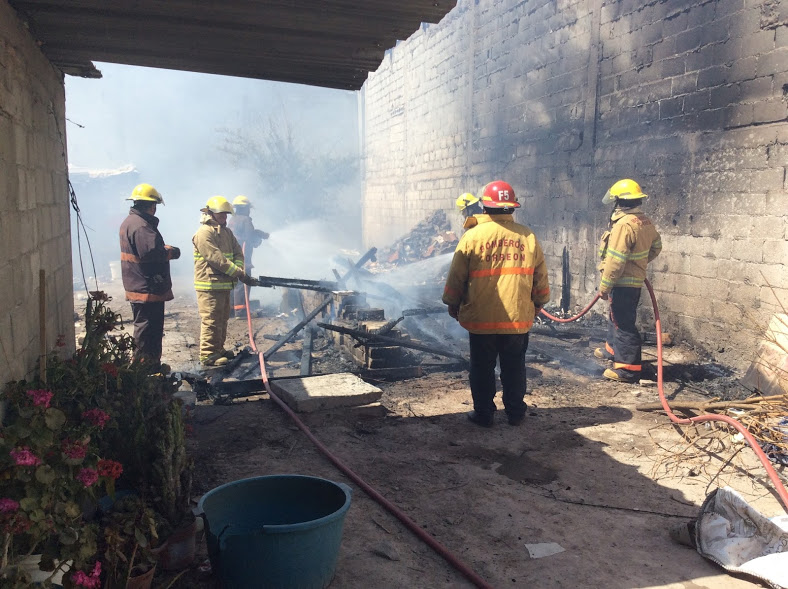 Los incendios sucedieron en la calle Río Mayo de la colonia Magdalenas.
