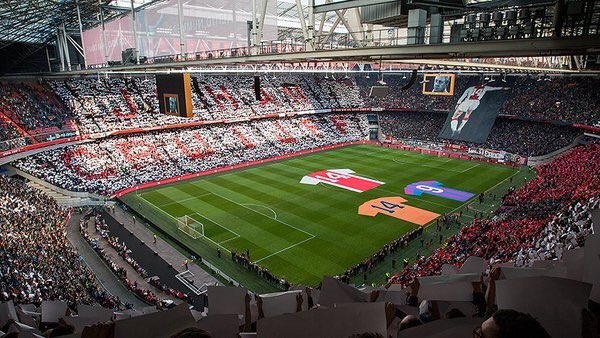 Mosaico de Johan Cruyff en el Amsterdam Arena
