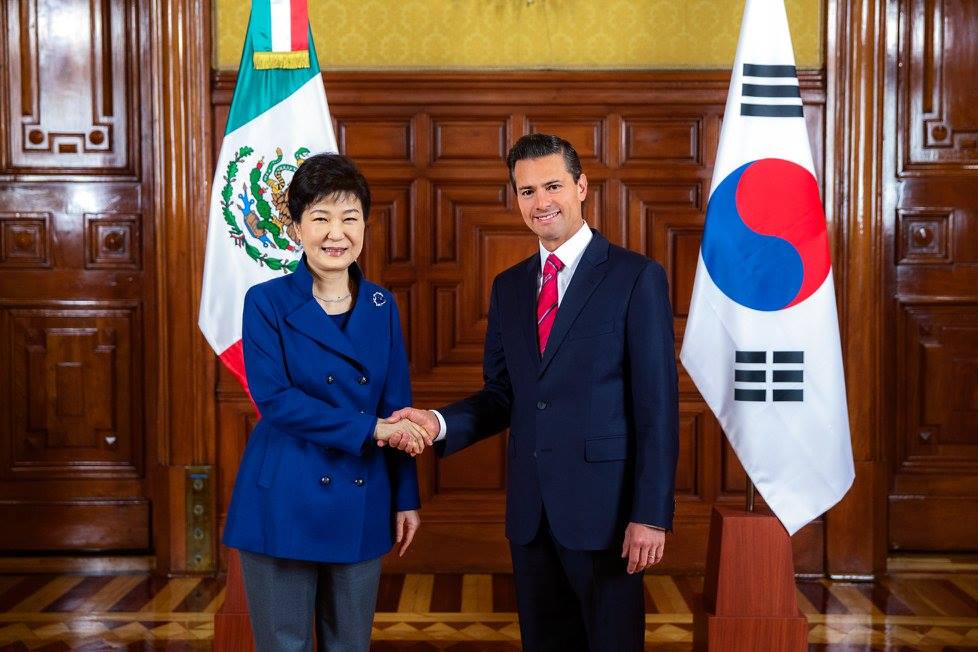 Enrique Peña Nieto y Park Geun-hye.