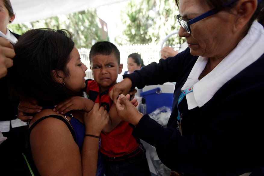 El mandatario señaló que el  Seguro Popular cubre los gastos de 285 intervenciones de salud y 1,634 padecimientos