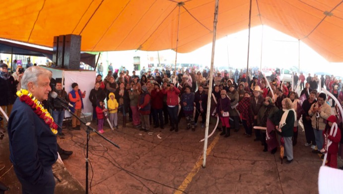 Andrés Manuel López Obrador realiza una gira de seis días por Oaxaca.