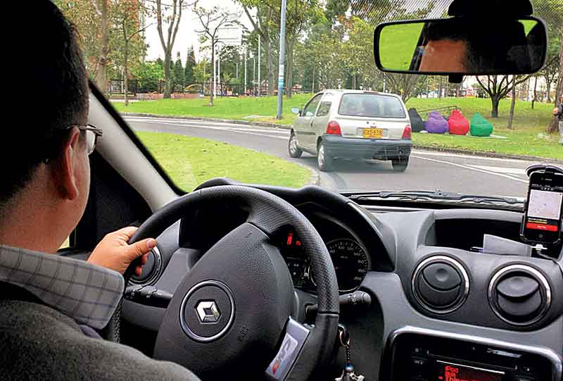 El dictamen final sobre la regulación de las ERT y concesiones para taxis tardó en elaborarse tres semanas