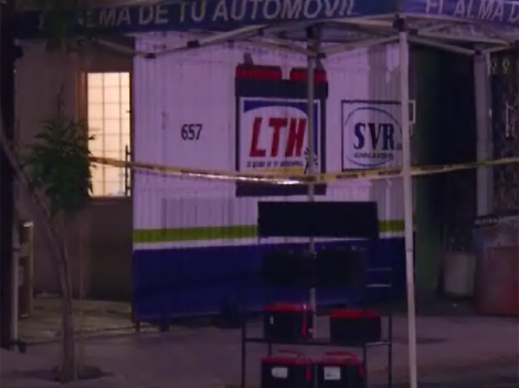 El material robado se encontró en un negocio dedicado a la venta de baterías para auto. 