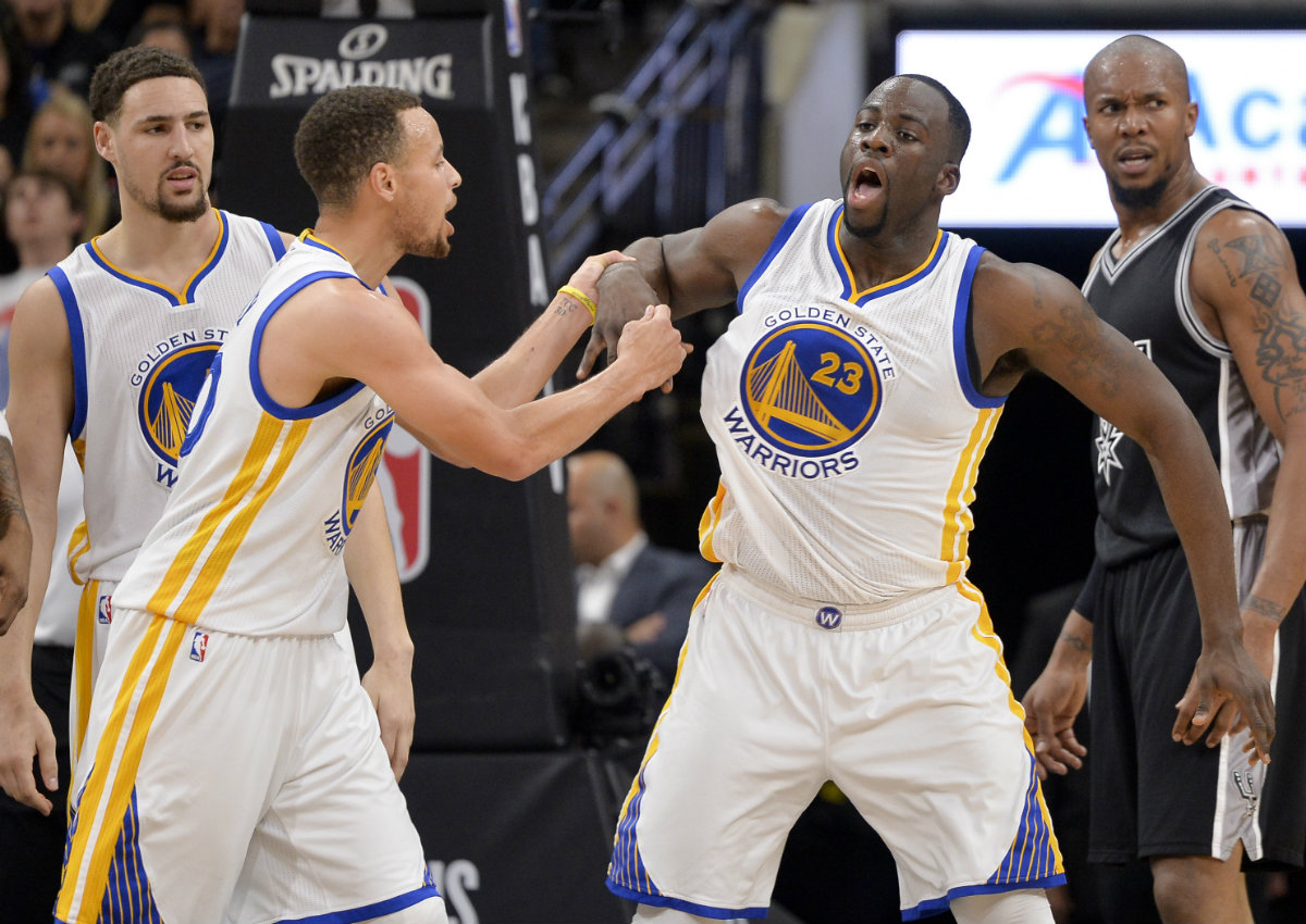 Golden State iguala marca de Chicago Bulls juegos ganados en temporada regular
