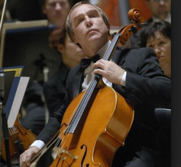 El chelista Sergey Roldugin
