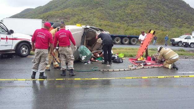 Al lugar acudieron cuerpos de rescate de Montemorelos, Allende y Hualahuises.