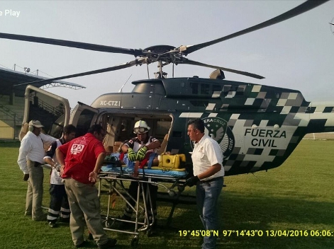 Algunos de los lesionados fueron trasladados en helicóptero a los hospitales de Perote y Xalapa.