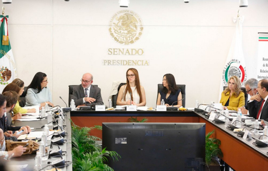Fotos de comparecencias de los designados ante la OEA y ante la UNESCO.