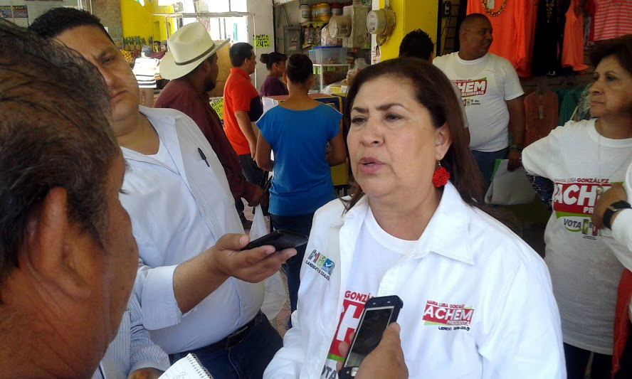 María Luisa González Achem, candidata del PRI a la alcaldía de Lerdo.