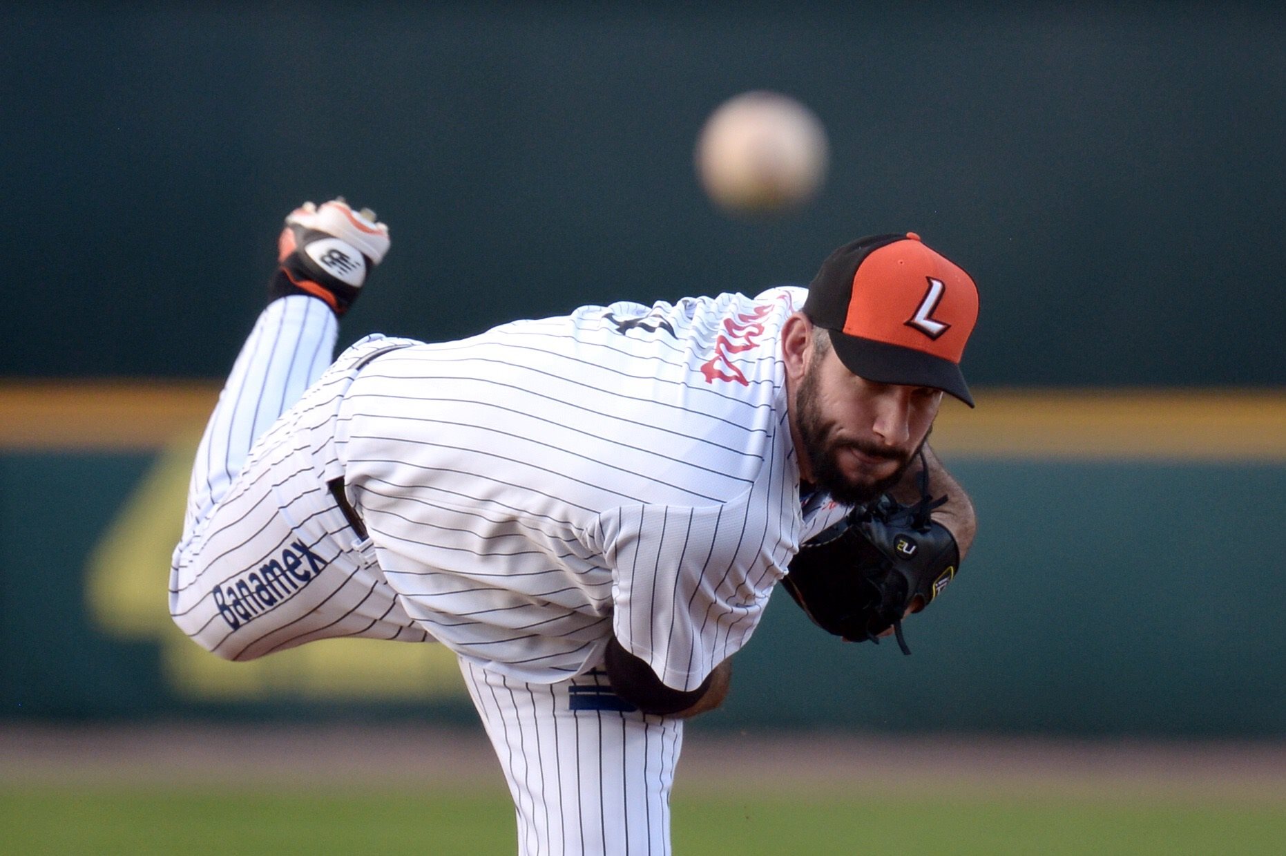 Vaqueros Laguna abre serie ante Leones de Yucatán este martes en el Estadio Revolución.