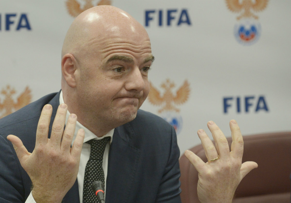Gianni Infantino en conferencia de prensa en Moscú