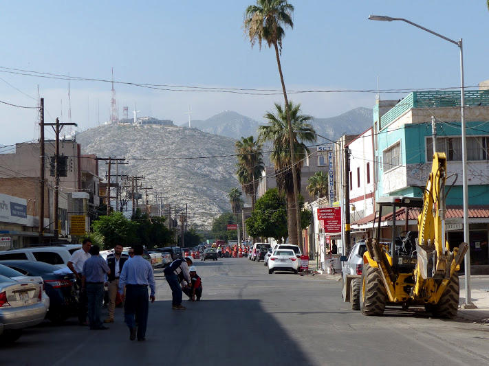 Este martes inició la construcción del Teleférico en Torreón. 