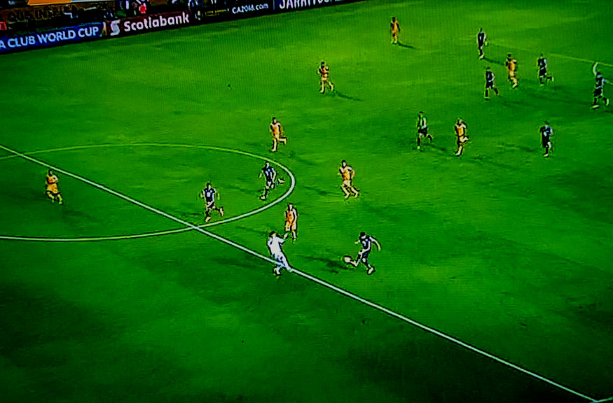 La polémica acción de Guzmán que invalidó el gol de América 