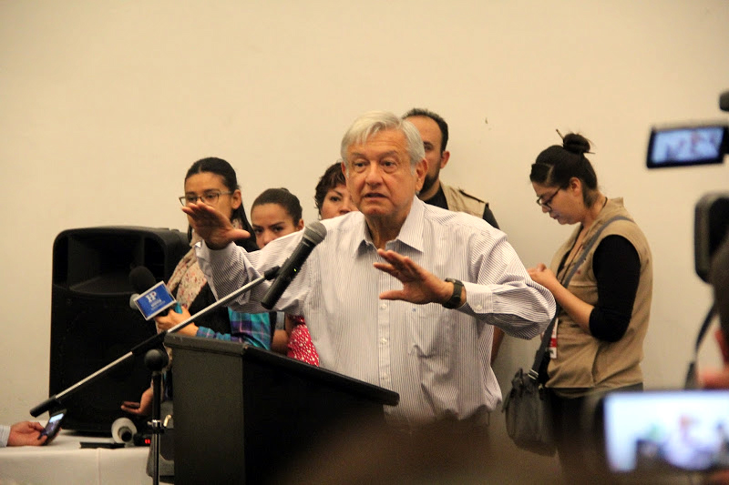 Andrés Manuel López Obrador de gira por Durango para apoyar a los candidatos de Morena. 