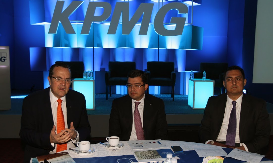 Socios de KPMG, Roberto Cabrera, Victor Esquivel y Mario Morales. 