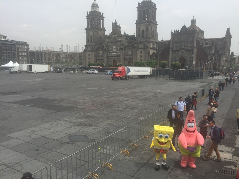 Bob Esponja recorrerá la ciudad del 16 de abril al 16 de junio los sábados y domingos. 