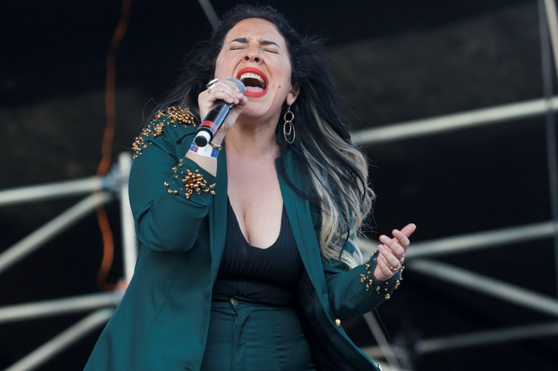 Carla Morrison llevó su sentimiento al Vive Latino. 