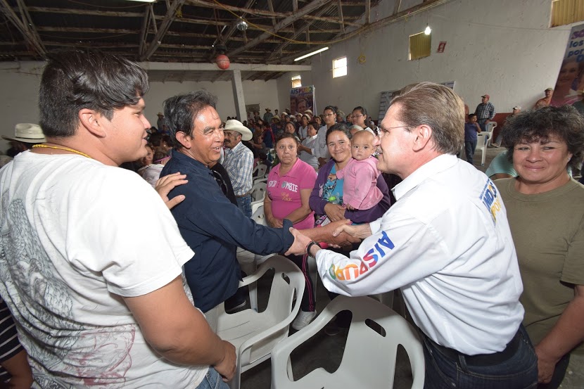José Rosas Aispuro, candidato del PAN - PRD a la gubernatura de Durango. 