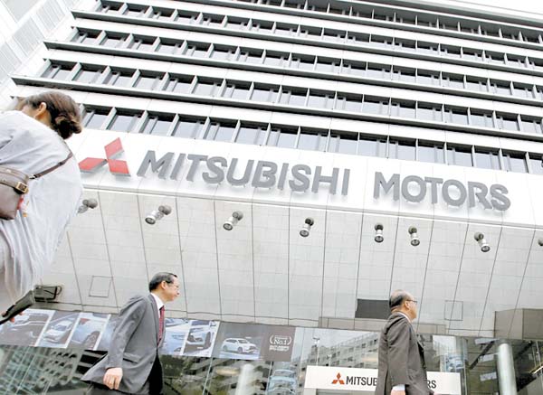 Mitsubishi admitió manipulación de pruebas de CO2. 