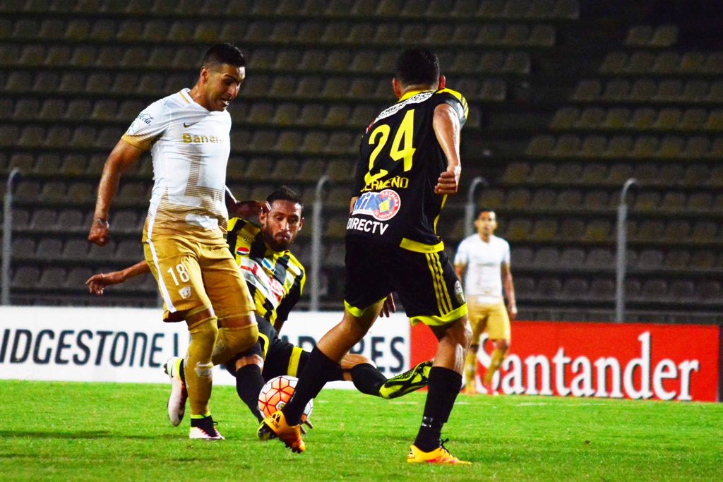 Pumas no pudo sacar un buen resultado en Venezuela 