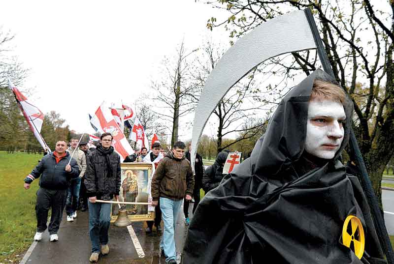 Marcha en la que conmemoran el accidente y en recuerdo a las víctimas.