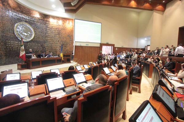 Ayer ante el Pleno del Congreso se presentó una iniciativa para crear la Comisión Especial para la Gestión Integral del Agua.