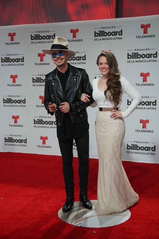 Jesse & Joy.