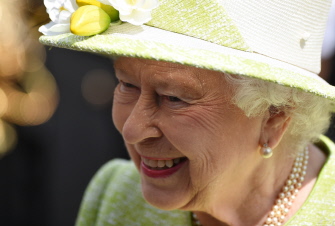 La reina británica, Isabel II, durante el paseo por Windsor en el día de su cumpleaños, el pasado jueves