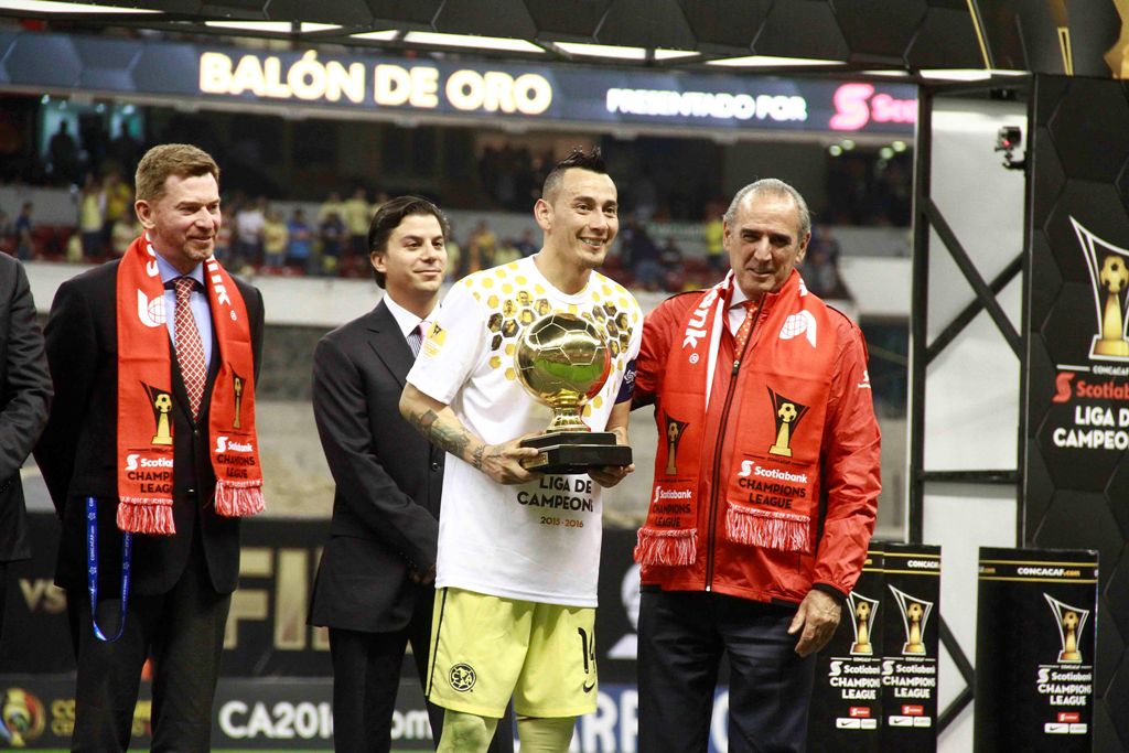 Rubens Sambueza, del América, fue elegido el mejor jugador de la Concachampions
