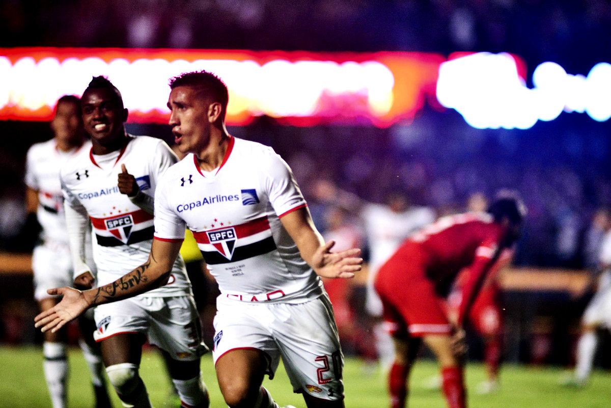 Sao Paulo goleó al Toluca en la ida de octavos 