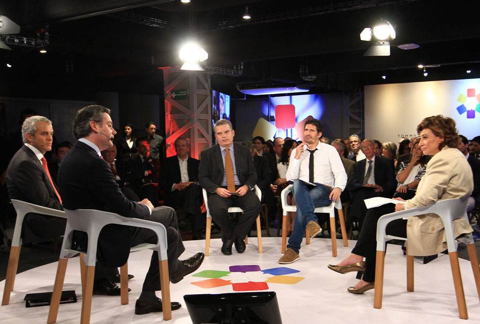 Aurelio Nuño Mayer (Secretario de Educación Pública),  César Bona (Finalista Global Teacher Prize 2015), Juan Ernesto Treviño Villarreal (Profesor de 