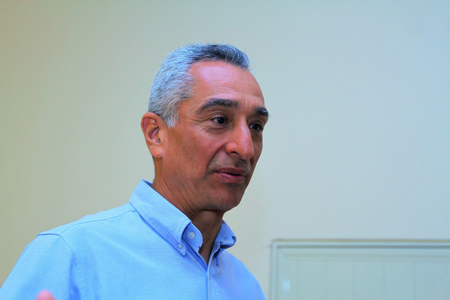 Salvador Gómez, Gerente de recursos humanos de Linamar.