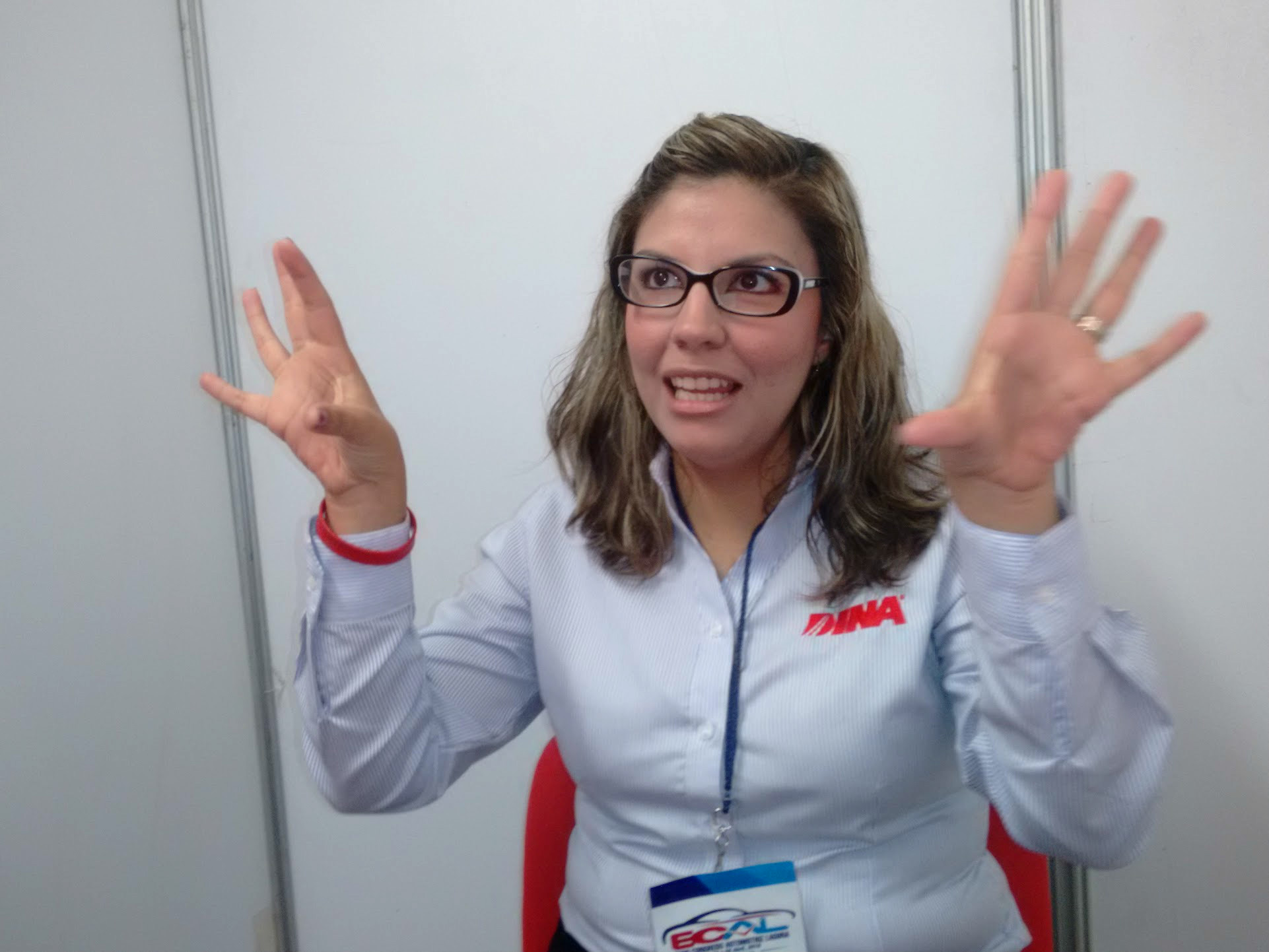 Elsa Barrientos, gerente de Desarrollo de Proveedores de la empresa Dina Camiones.
