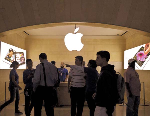 Se trató de una debilidad macroeconómica temporal, aseguró Tim Cook.