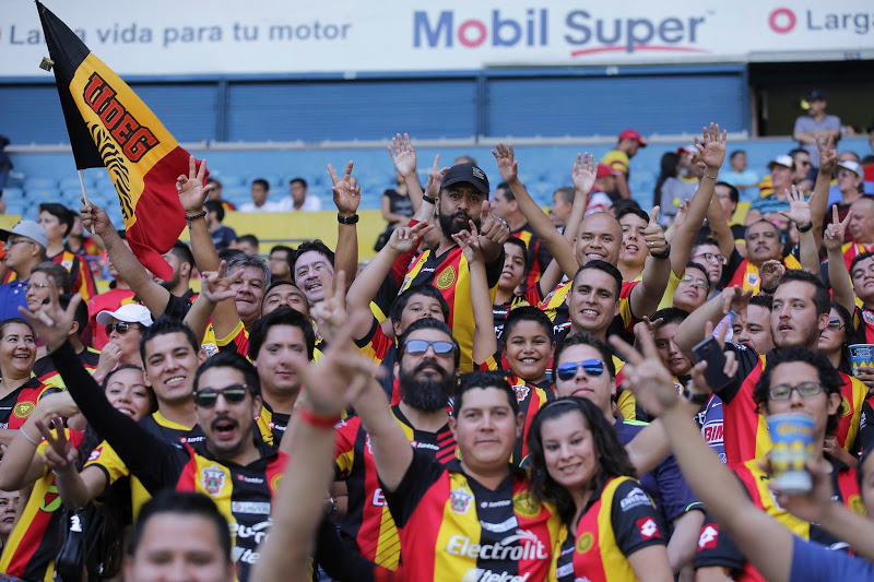 Leones Negros pierde en casa contra Mineros, queda eliminado. 