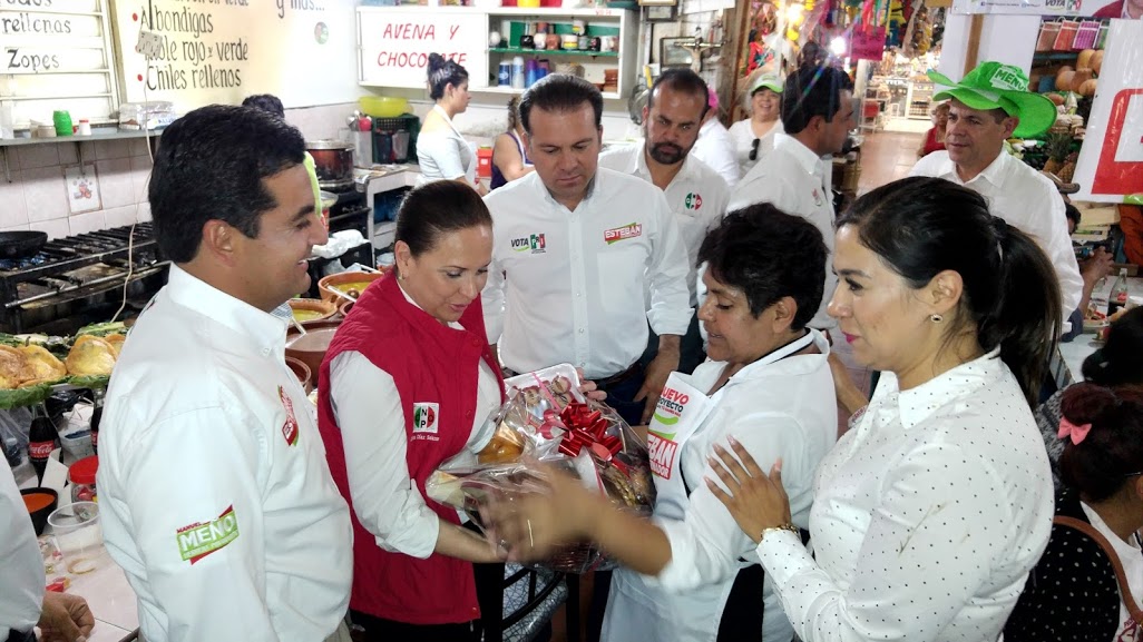 Cristian Díaz, líder de la CNOP de visita en Durango para acompañar a los candidatos a la gubernatura, alcaldía y diputados. 