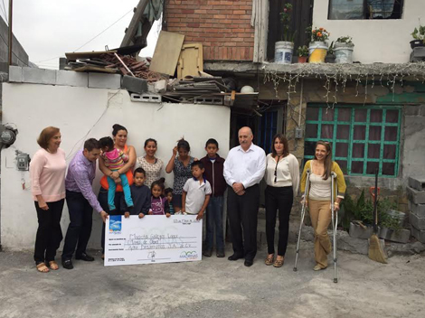 Se donaron 45 mil pesos a una familia para que construyera un baño dentro de su casa. 
