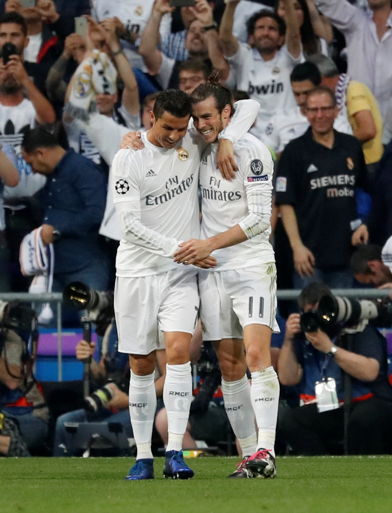 Bale y Cristiano celebran en el Bernabéu