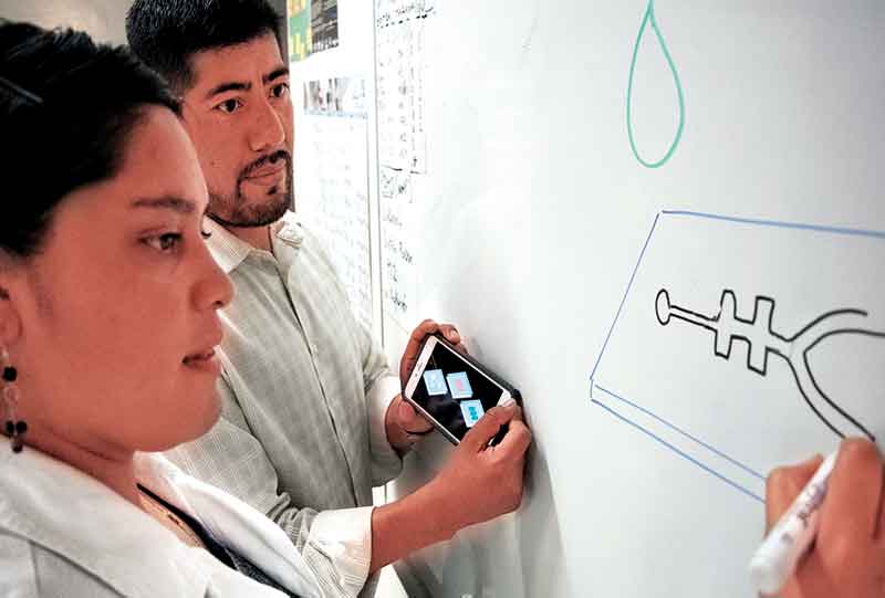 Un simulador que coordina semáforos y vehículos autónomos fue el segundo proyecto beneficiado.