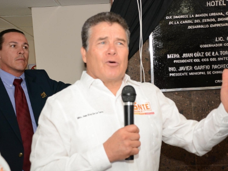 El líder nacional magisterial, Juan Díaz De la Torre reinauguró el hotel “Casa del Maestro” de la Sección VIII del SNTE.