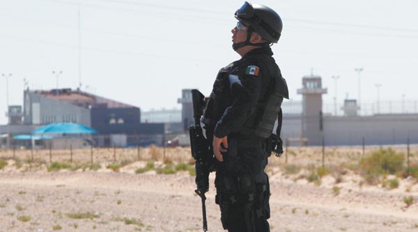 El centro penitenciario al que fue enviado el jefe del cártel de Sinaloa es el mismo en el que se encuentra su lugarteniente "El Cholo Iván".