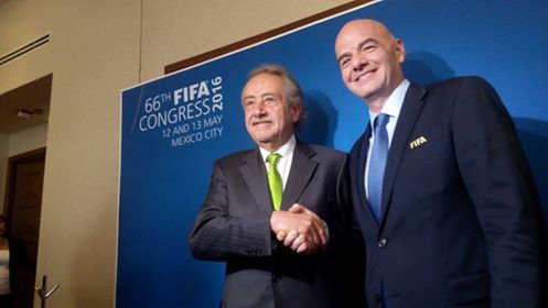Gianni Infantino y Decio de María 