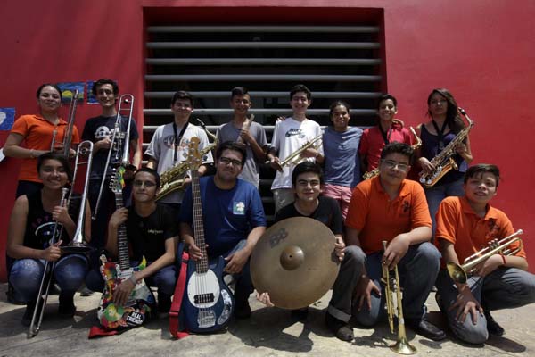 Durante la inauguración del foro la "Big band" interpretará varios temas.