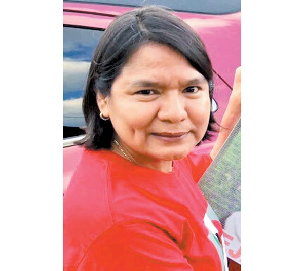 Sofía Castro, nueva abanderada.