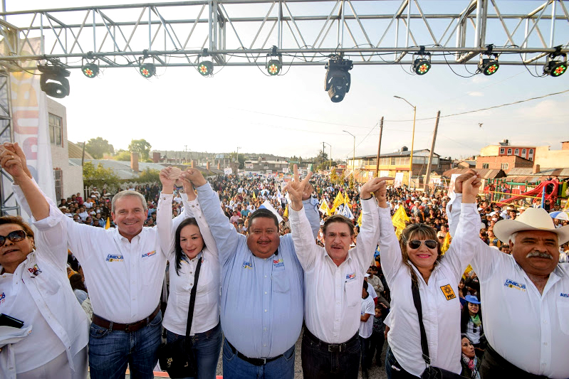 José Rosas Aispuro Torres, candidato del PAN - PRD al gobierno de Durango.